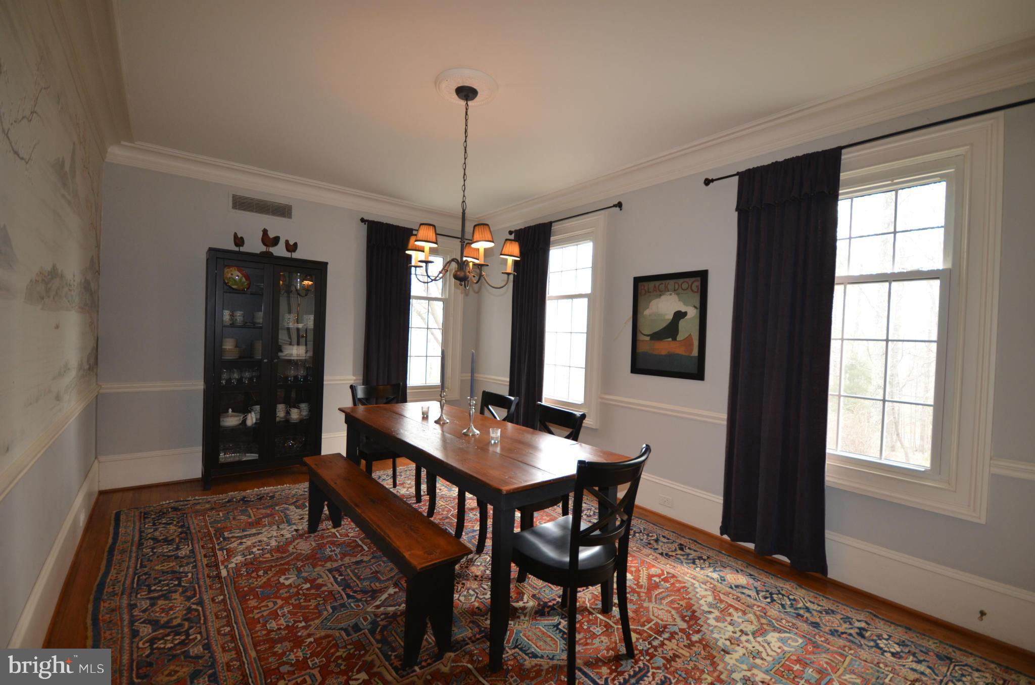10442 Warland Road Marshall, VA 20115 - Photo 14 of 28 Dining Room