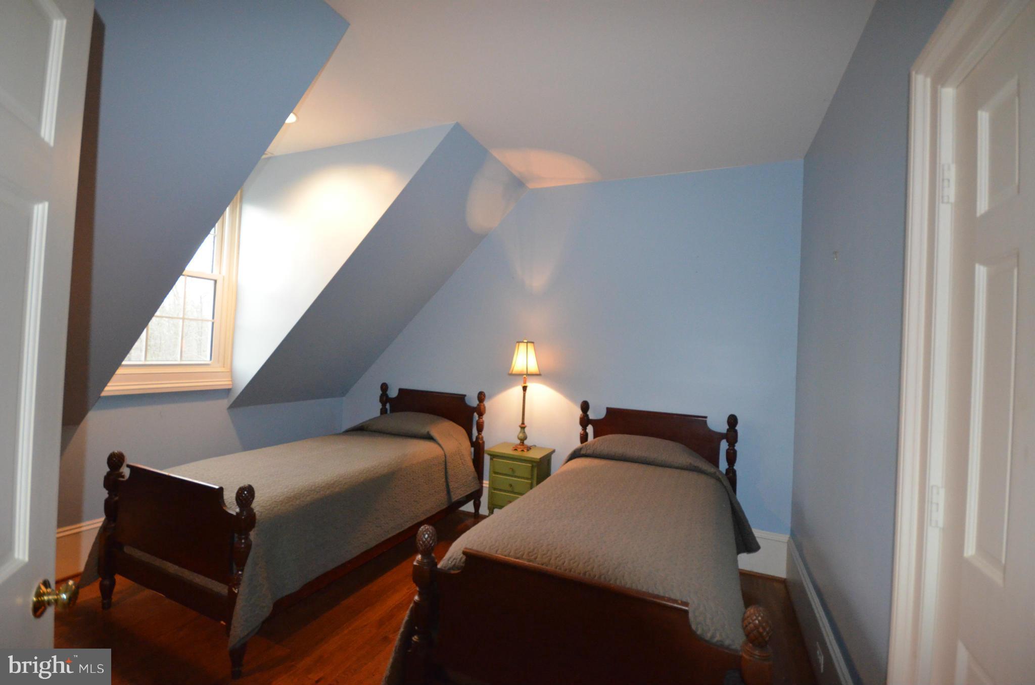 10442 Warland Road Marshall, VA 20115 - Photo 20 of 28 Bedroom