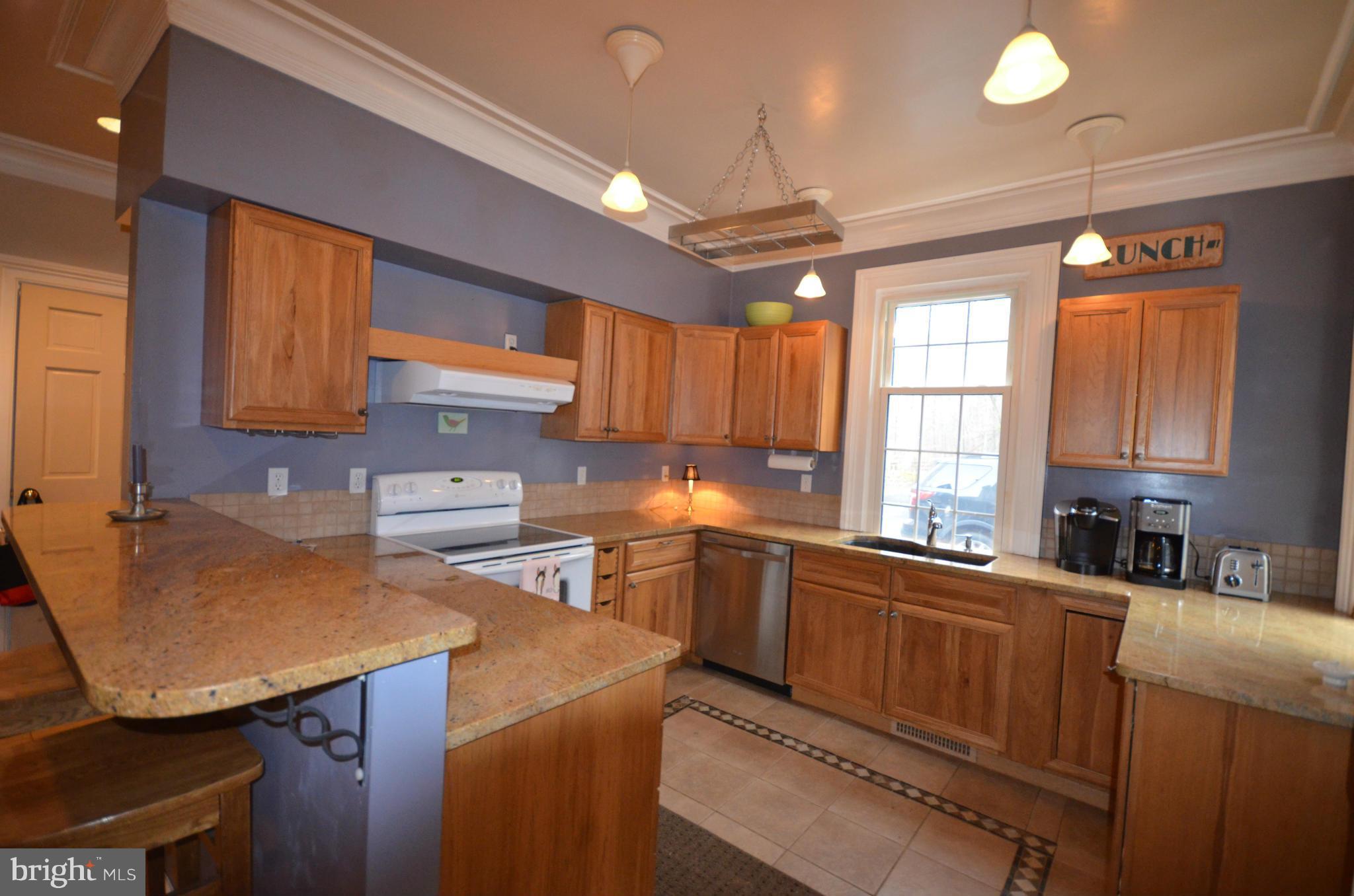 10442 Warland Road Marshall, VA 20115 - Photo 7 of 28 Kitchen