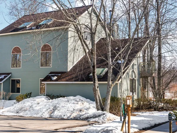 $400,000 | 12435 WinterGreen Drive, Unit 515, Thompsonville, MI 49683