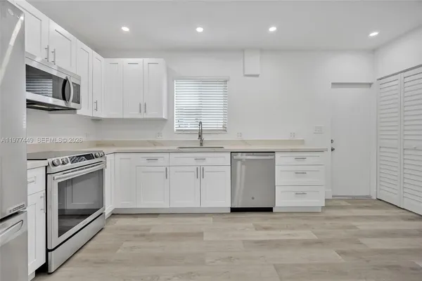 $3,450 | 1401 Northeast 152nd Street, North Miami Beach, FL 33162