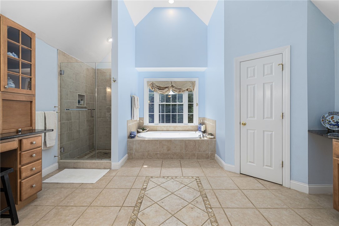 220 Moosehorn Road East Greenwich, RI 02818 - Photo 28 of 50 Main Bedroom Bathroom