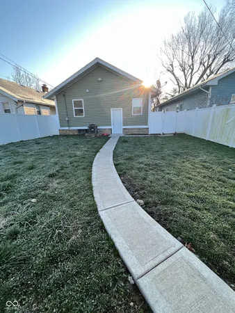 $1,395 | 742 North Denny Street, Indianapolis, IN 46201