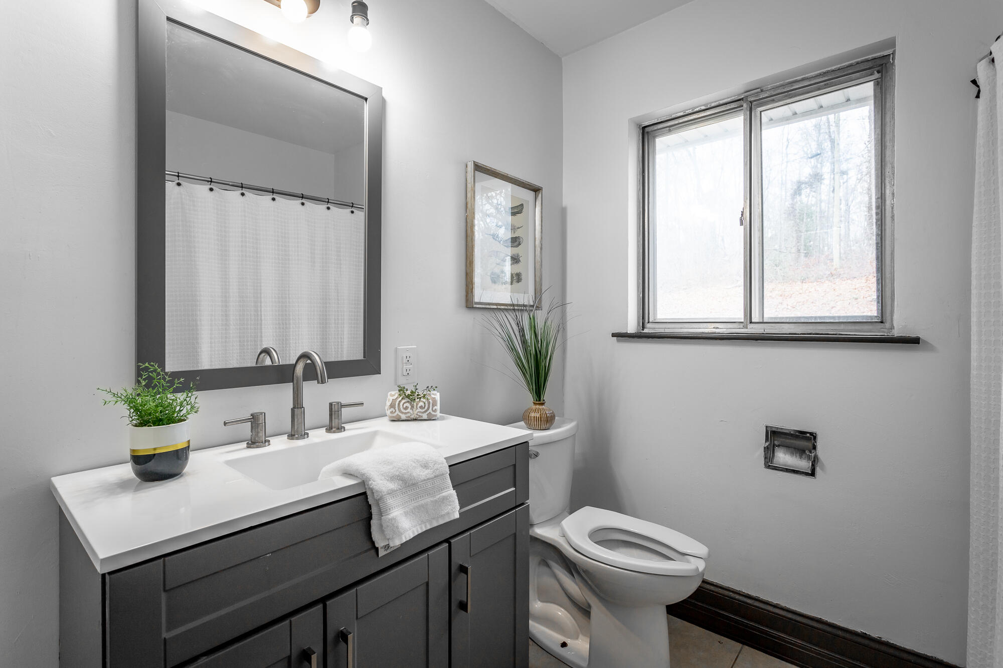 807 Merrimac Circle Chattanooga, TN 37412 - Photo 22 of 48 main bathroom