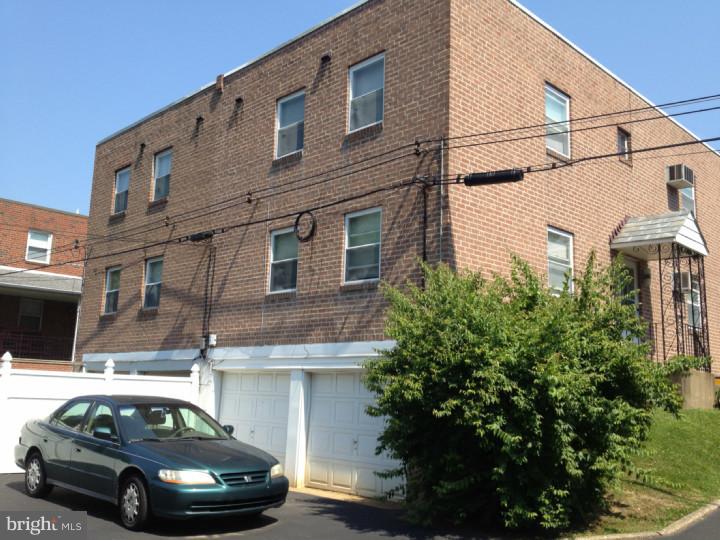 18 Windsor Road Glenside, PA 19038 - Photo 5 of 20 Exterior Back