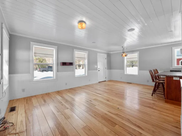 $449,900 | E1471 Arbor Street, Waupaca, WI 54981
