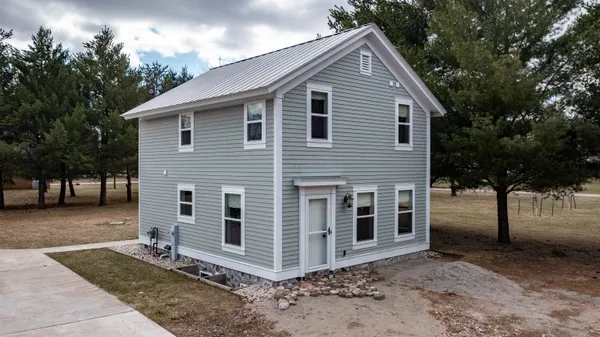 $449,900 | E1471 Arbor Street, Waupaca, WI 54981