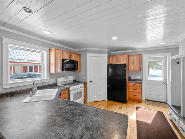 $449,900 | E1471 Arbor Street, Waupaca, WI 54981