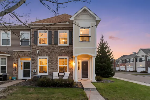 $335,000 | 17390 72nd Avenue North, Unit 1301, Maple Grove, MN 55311