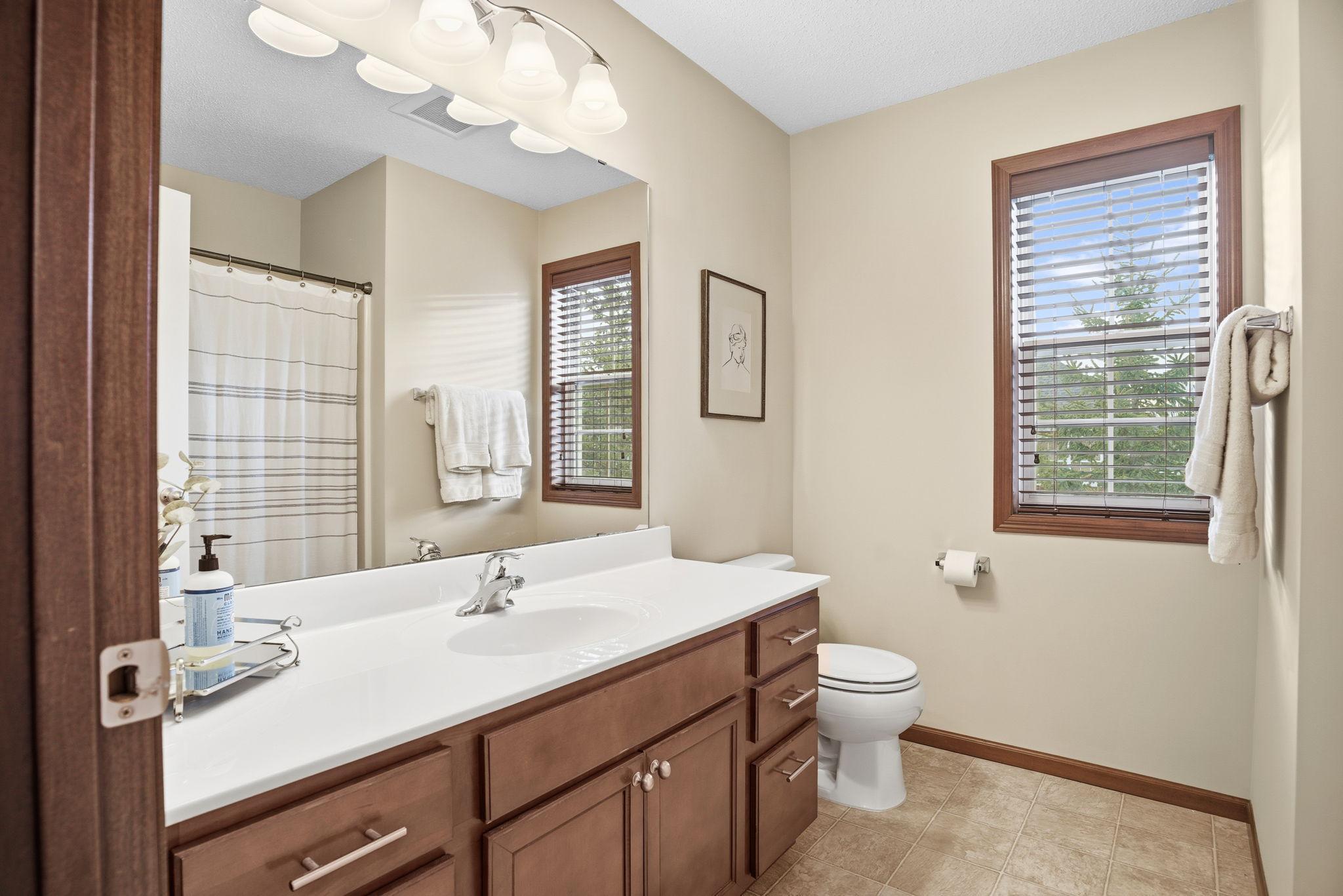 17390 72nd Avenue North, Unit 1301 Maple Grove, MN 55311 - Photo 17 of 31