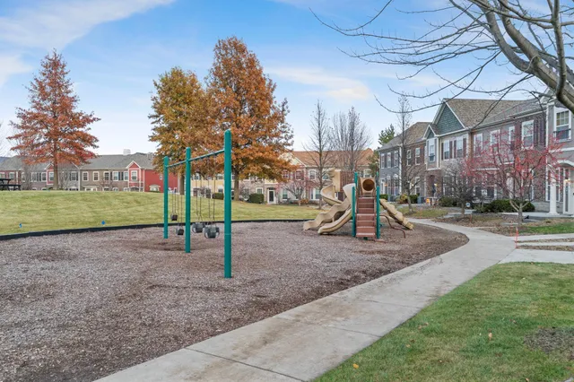 $335,000 | 17390 72nd Avenue North, Unit 1301, Maple Grove, MN 55311