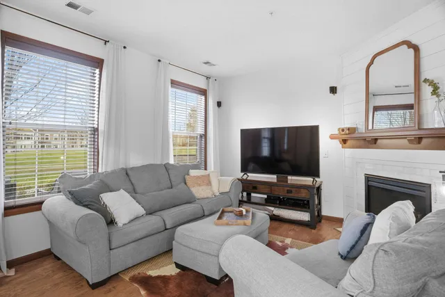 $335,000 | 17390 72nd Avenue North, Unit 1301, Maple Grove, MN 55311