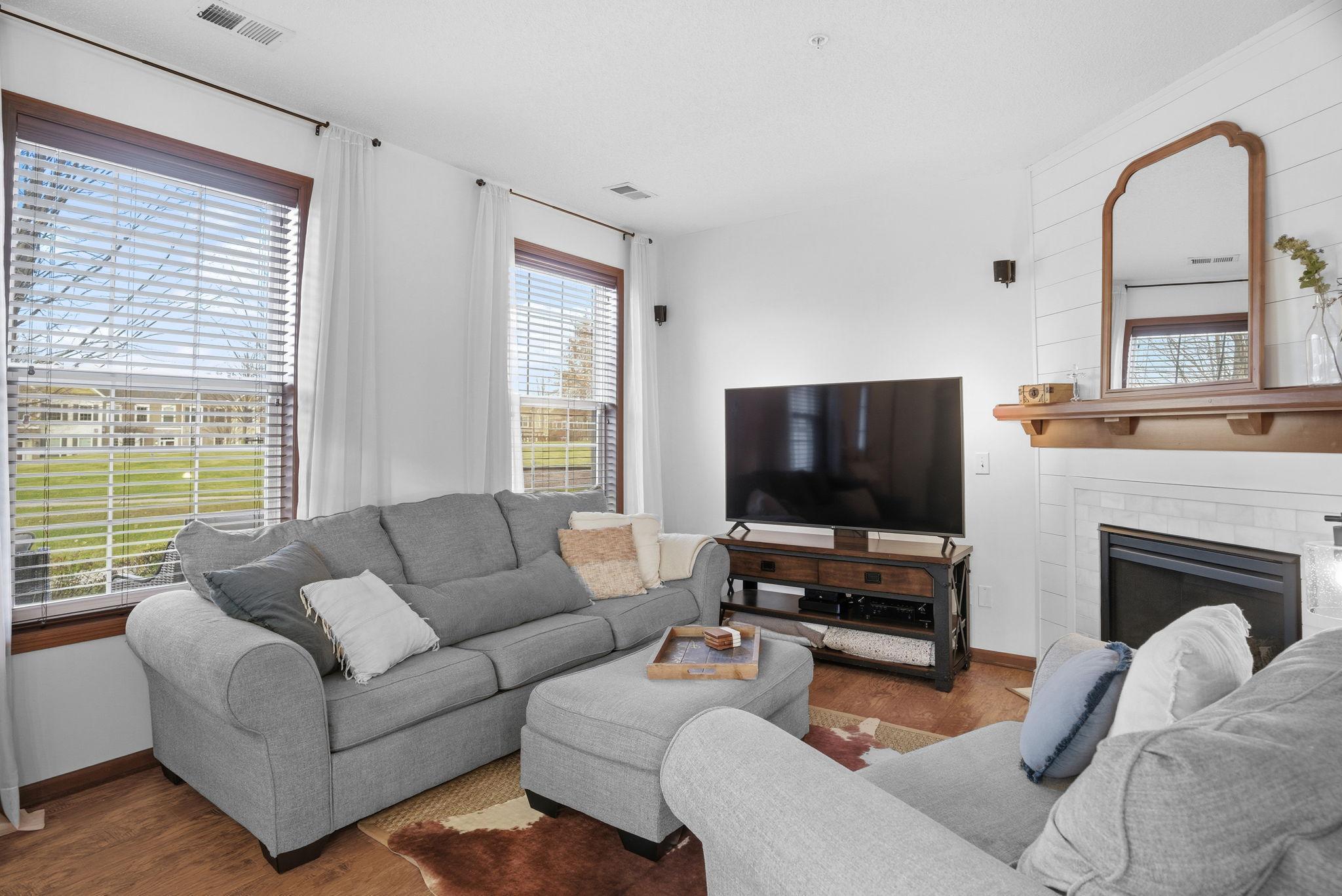 17390 72nd Avenue North, Unit 1301 Maple Grove, MN 55311 - Photo 3 of 31