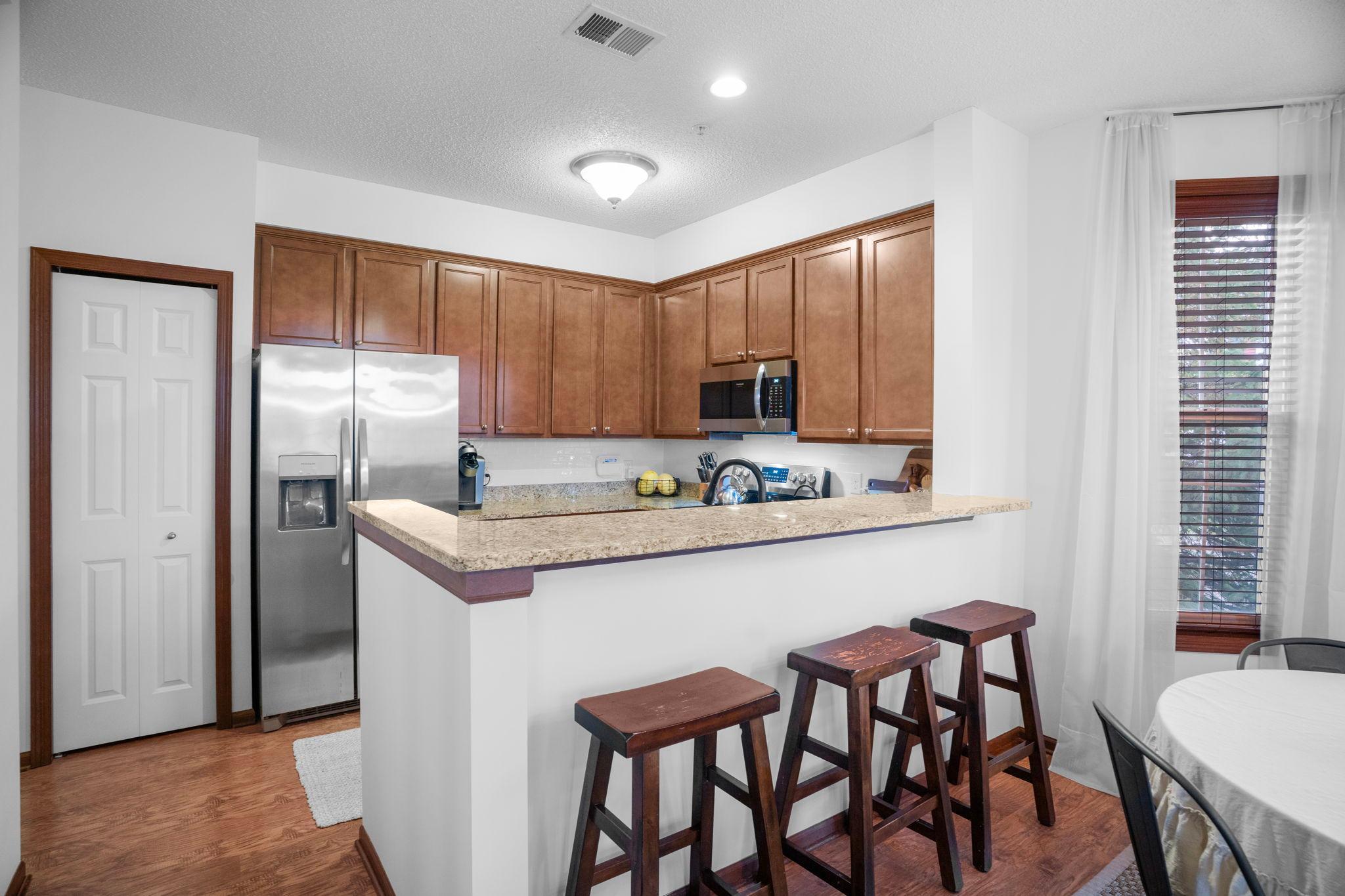 17390 72nd Avenue North, Unit 1301 Maple Grove, MN 55311 - Photo 6 of 31