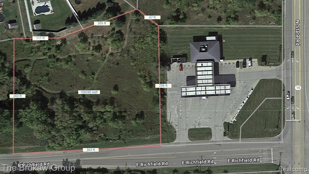9805 East Richfield Road Davison, MI 48423 - Photo 2 of 4