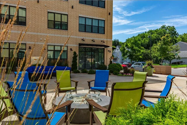 $2,199 | 1818 Parmenter Street, Unit 2, Middleton, WI 53562