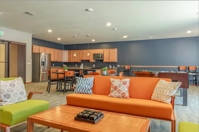 $2,199 | 1818 Parmenter Street, Unit 2, Middleton, WI 53562