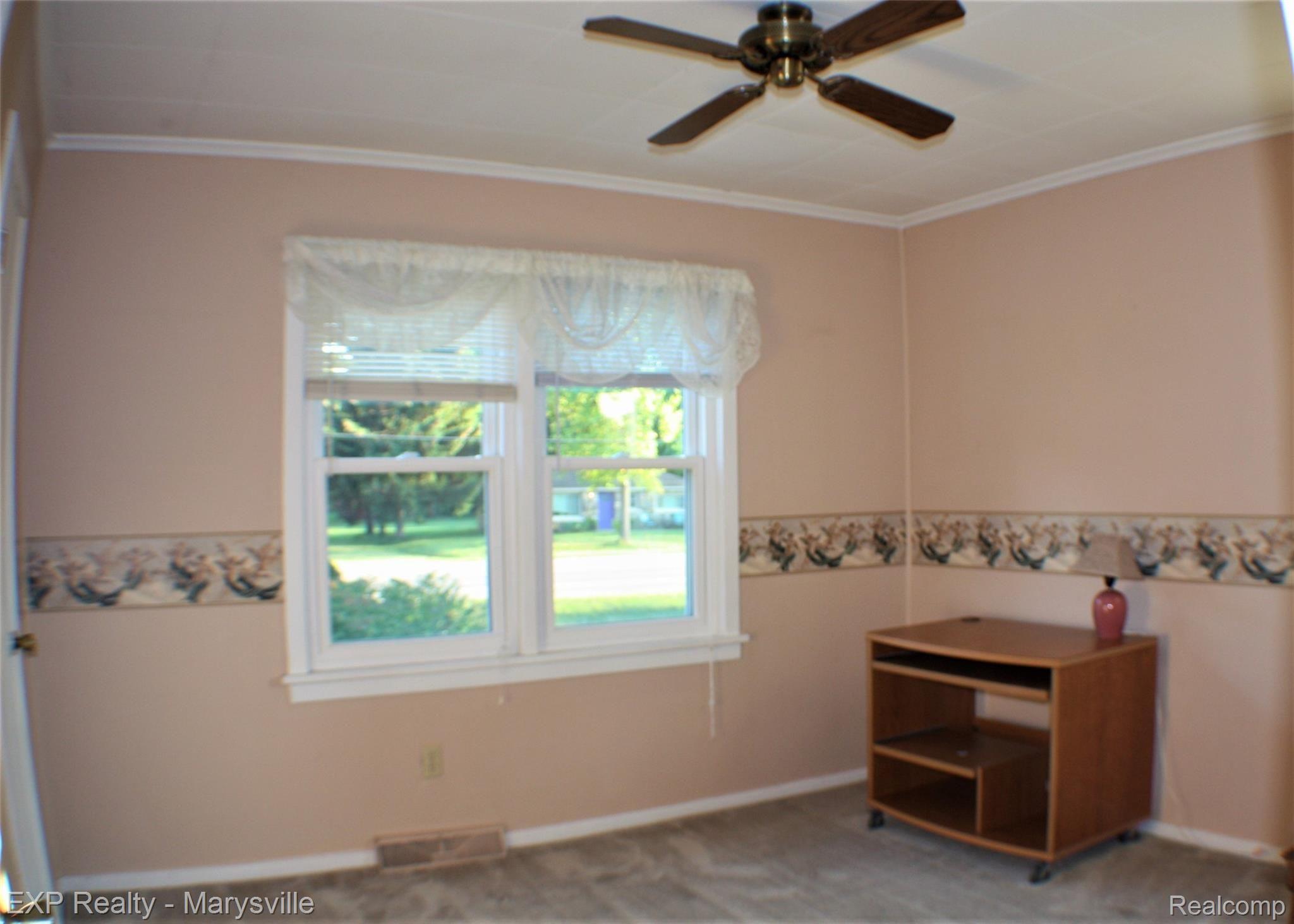 4204 Lapeer Road Port Huron, MI 48060 - Photo 27 of 40 IMG_0377 (2).JPG