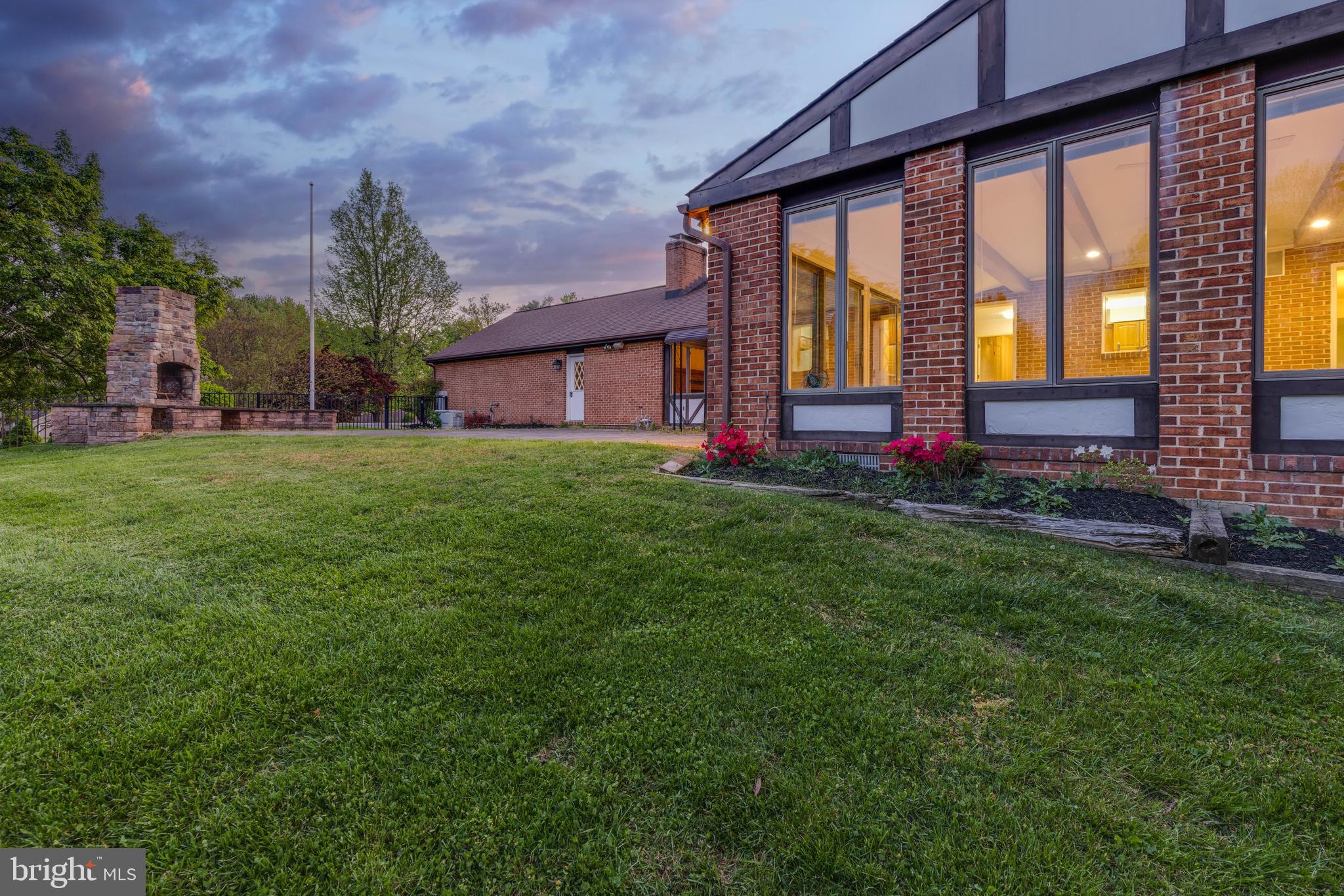 12214 Etchison Road Ellicott City, MD 21042 - Photo 9 of 21 Gallery Image 9