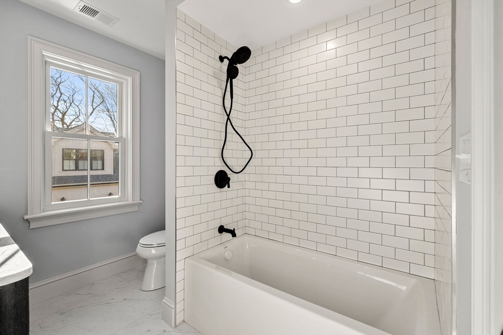 8 Flatley Avenue Manchester, MA 01944 - Photo 14 of 25