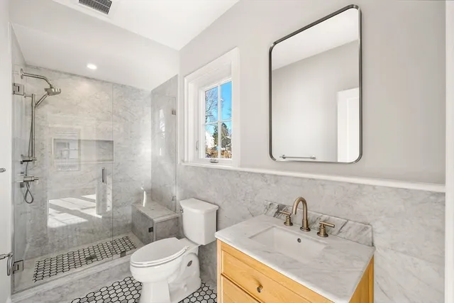 $1,950,000 | 8 Flatley Avenue, Manchester, MA 01944