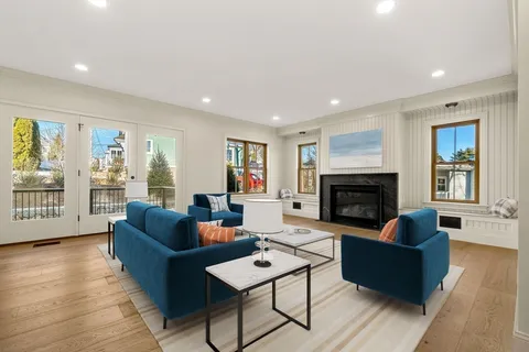 $1,950,000 | 8 Flatley Avenue, Manchester, MA 01944