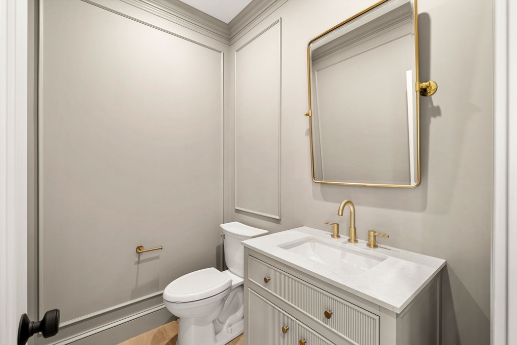 8 Flatley Avenue Manchester, MA 01944 - Photo 8 of 25