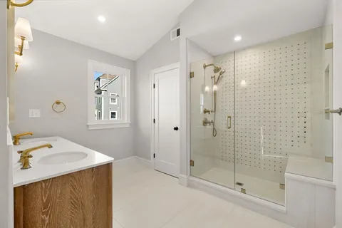 $1,950,000 | 8 Flatley Avenue, Manchester, MA 01944