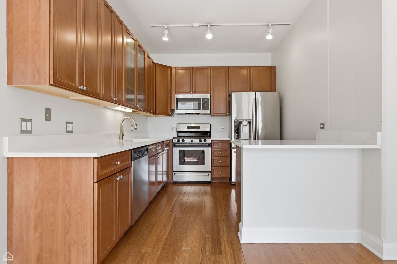 1001 West Madison Street, Unit 204 Chicago, IL 60607 - Photo 8 of 41