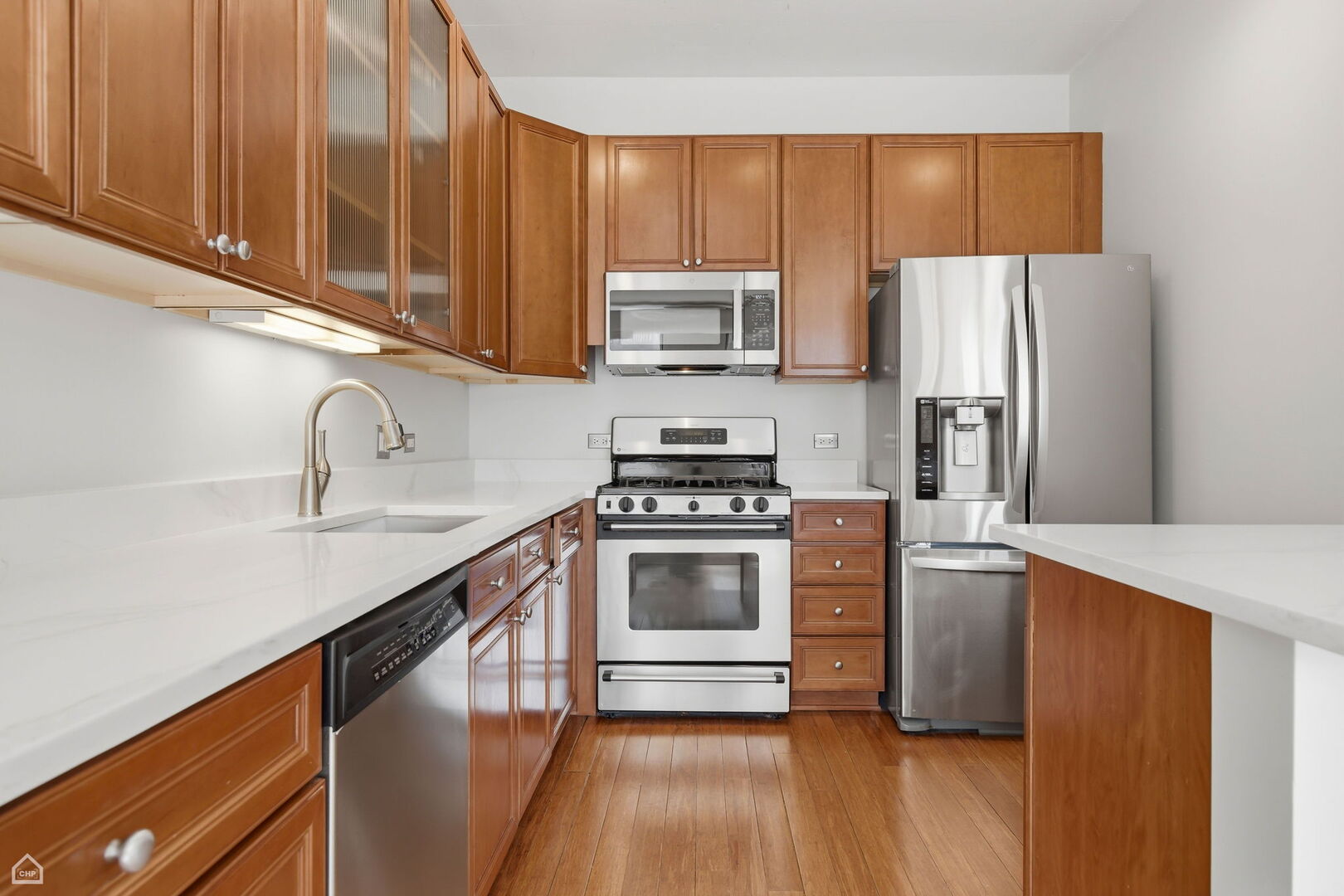 1001 West Madison Street, Unit 204 Chicago, IL 60607 - Photo 9 of 41