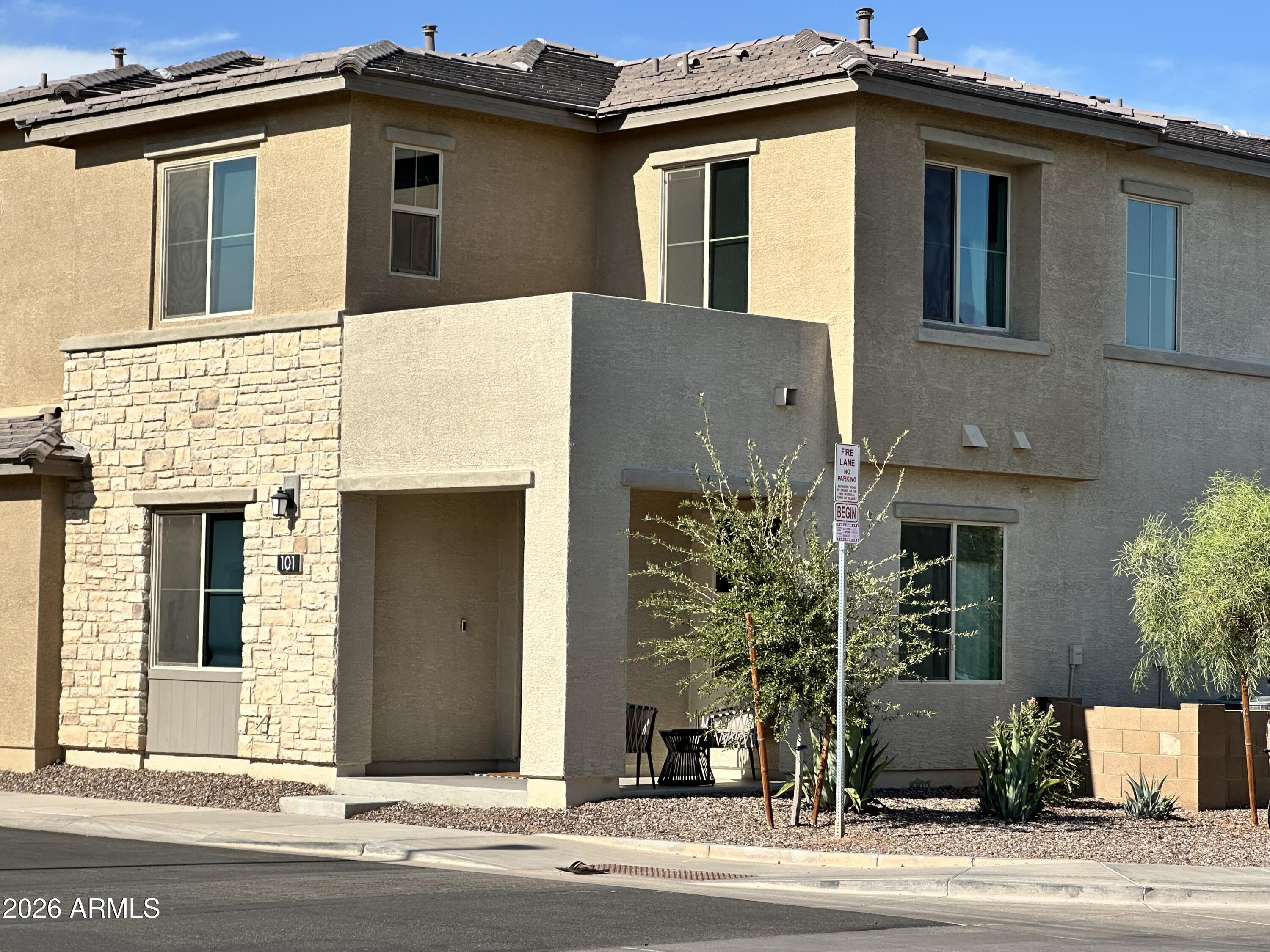 4601 South Renaissance Drive, Unit 101 Gilbert, AZ 85297 - Photo 2 of 26