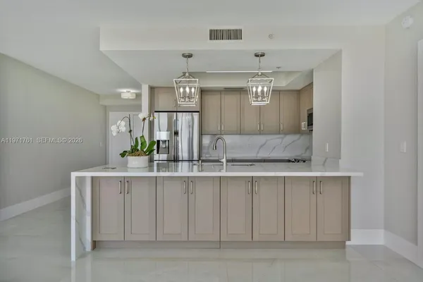 $3,495,000 | 3400 Southwest 27th Avenue, Unit 602, Miami, FL 33133