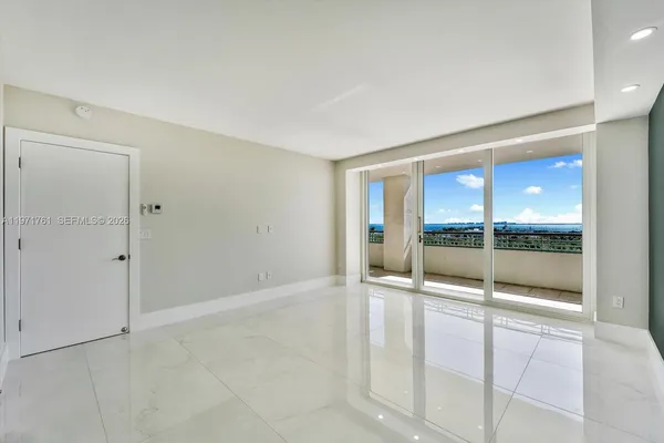 $3,495,000 | 3400 Southwest 27th Avenue, Unit 602, Miami, FL 33133