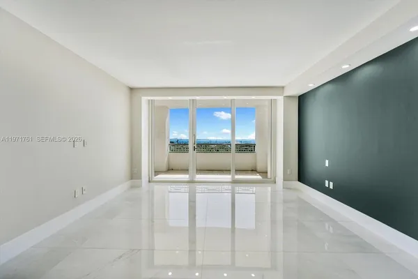 $3,495,000 | 3400 Southwest 27th Avenue, Unit 602, Miami, FL 33133