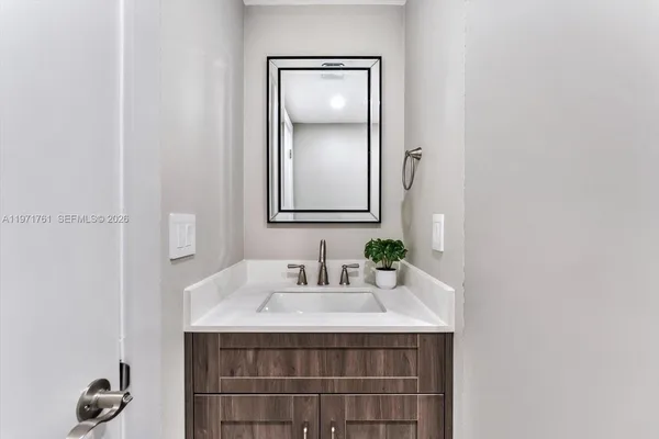 $3,495,000 | 3400 Southwest 27th Avenue, Unit 602, Miami, FL 33133