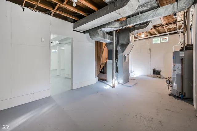 $234,900 | 2002 Mayfair Drive, Indianapolis, IN 46260