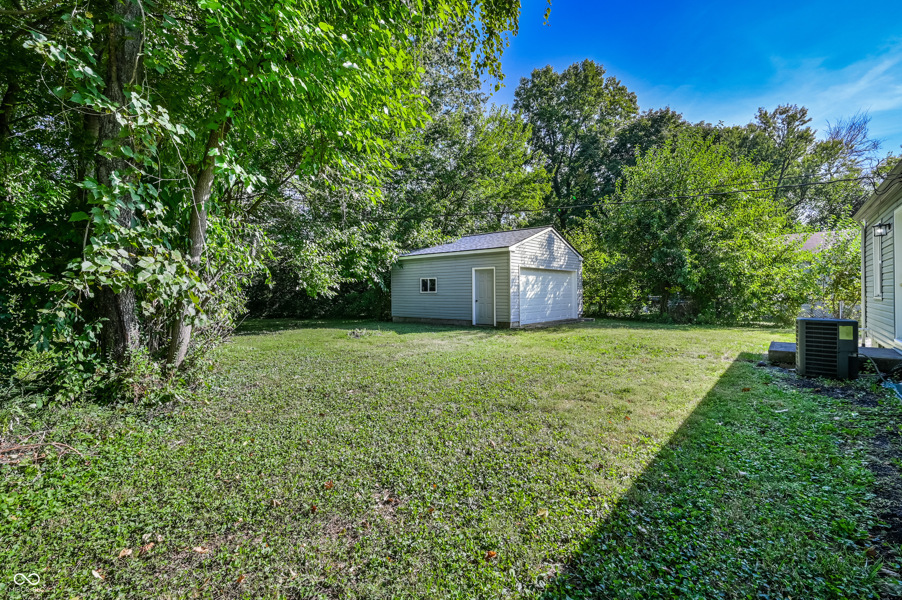 2002 Mayfair Drive Indianapolis, IN 46260 - Photo 13 of 14