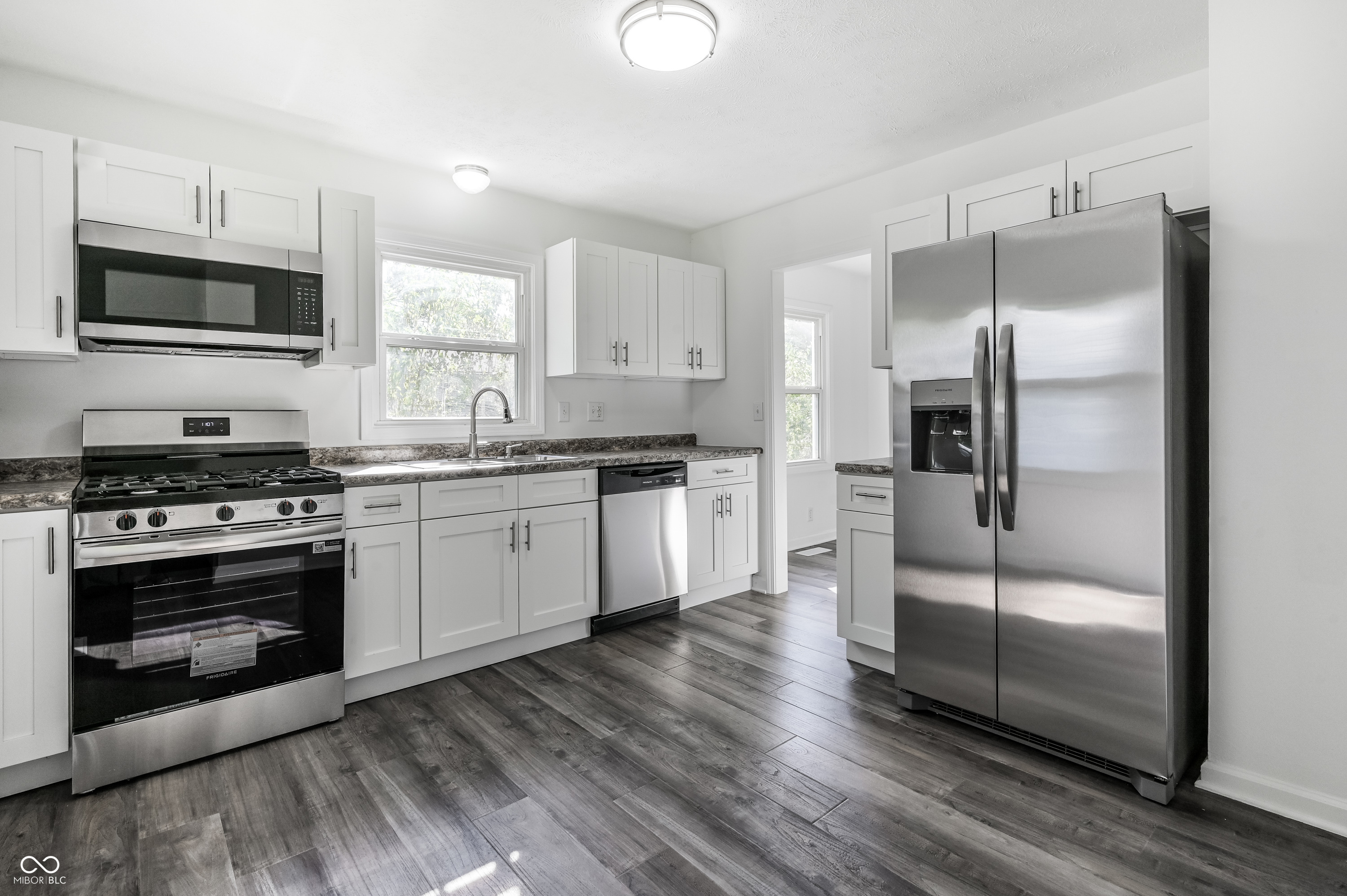 2002 Mayfair Drive Indianapolis, IN 46260 - Photo 5 of 14