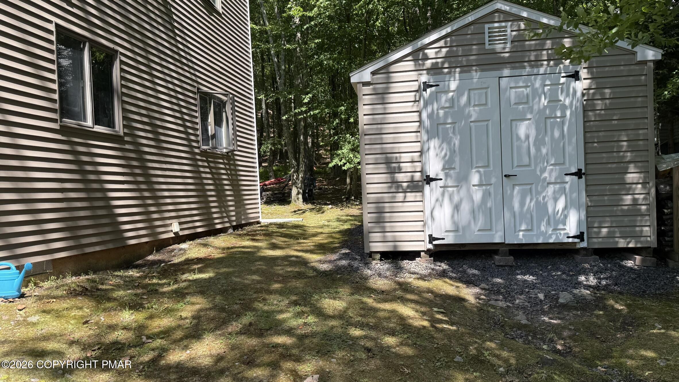 4271 Winchester Way Bushkill, PA 18324 - Photo 5 of 53 IMG_5645