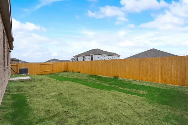 $1,875 | 291 Wandering Stream Way, Princeton, TX 75407