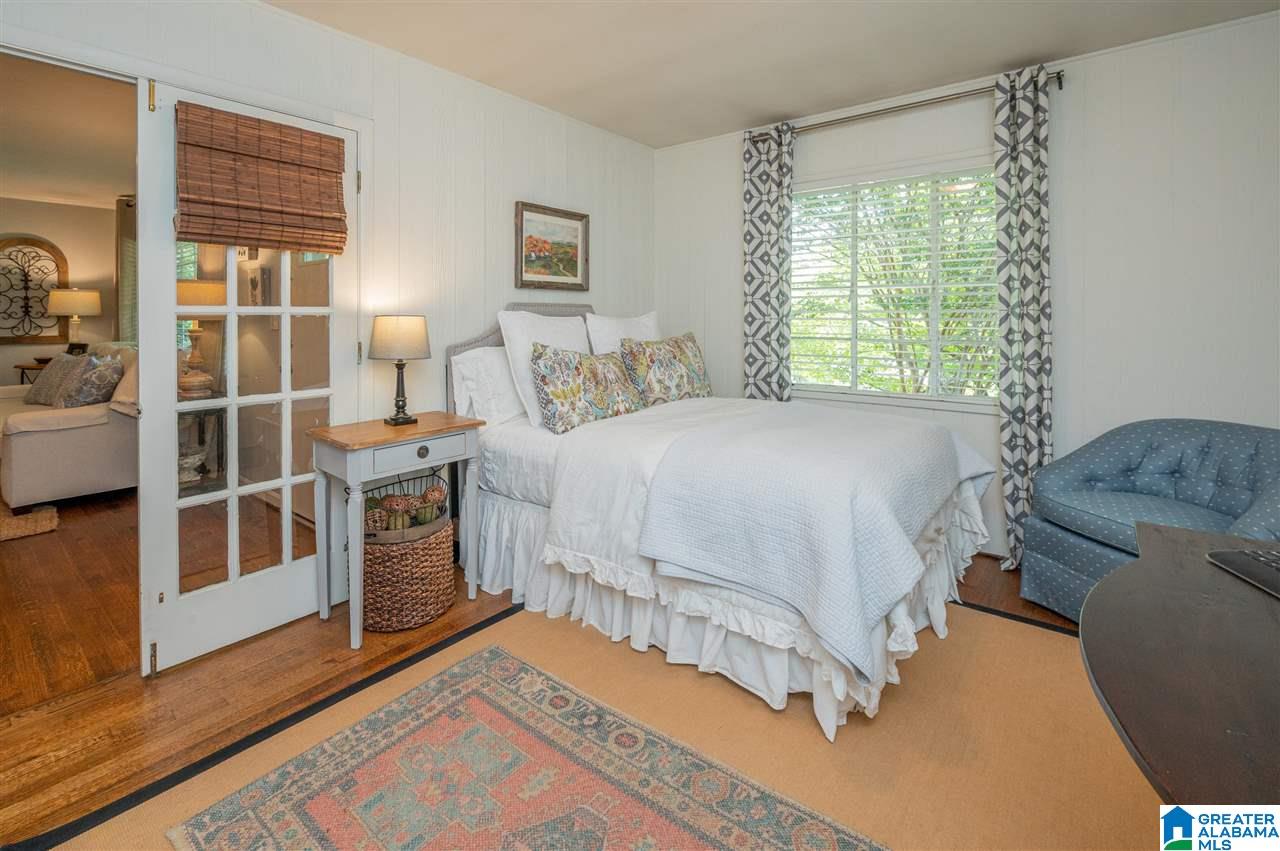 1904 Saulter Road Birmingham, AL 35209 - Photo 23 of 33