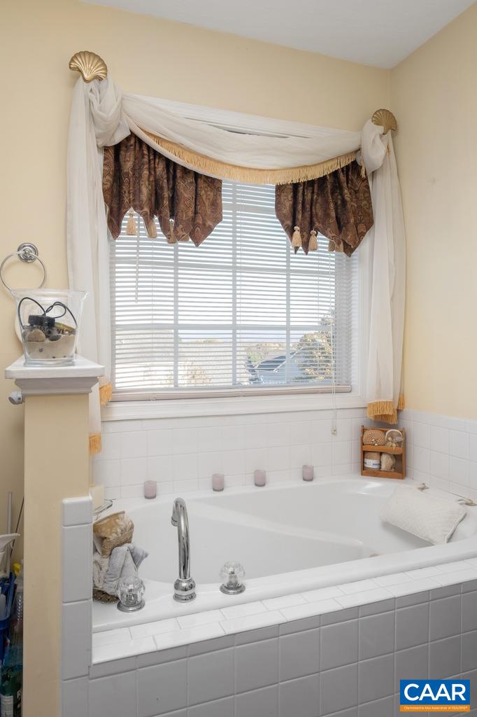 120 Long Bow Road Waynesboro, VA 22980 - Photo 17 of 37 Gallery Image 17