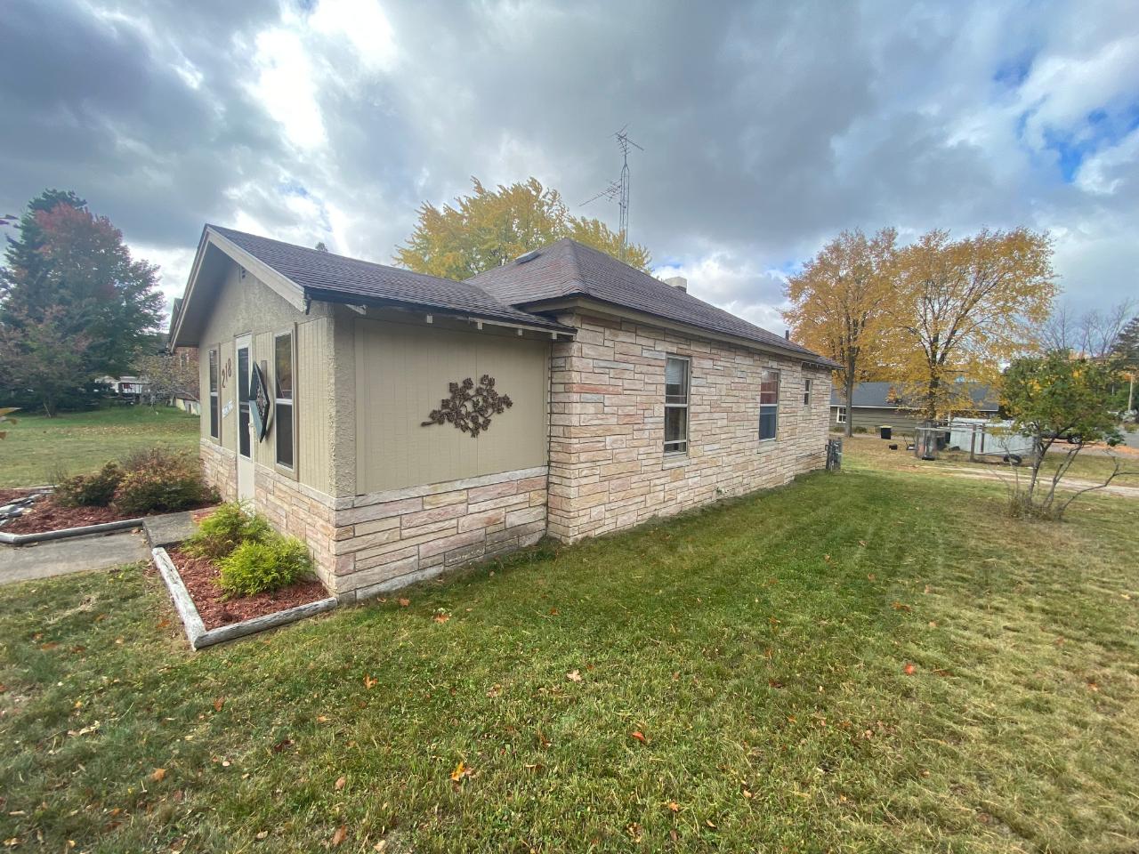 218 North Second Street Eagle River, WI 54521 - Photo 2 of 14 Gallery Image 2