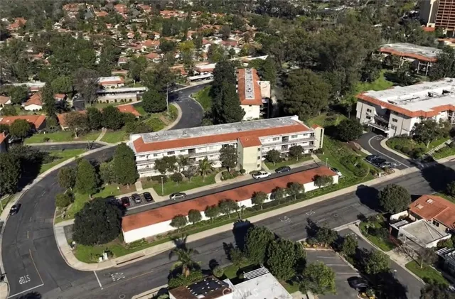 $425,000 | 5369 Algarrobo, Unit 2D, Laguna Woods, CA 92637