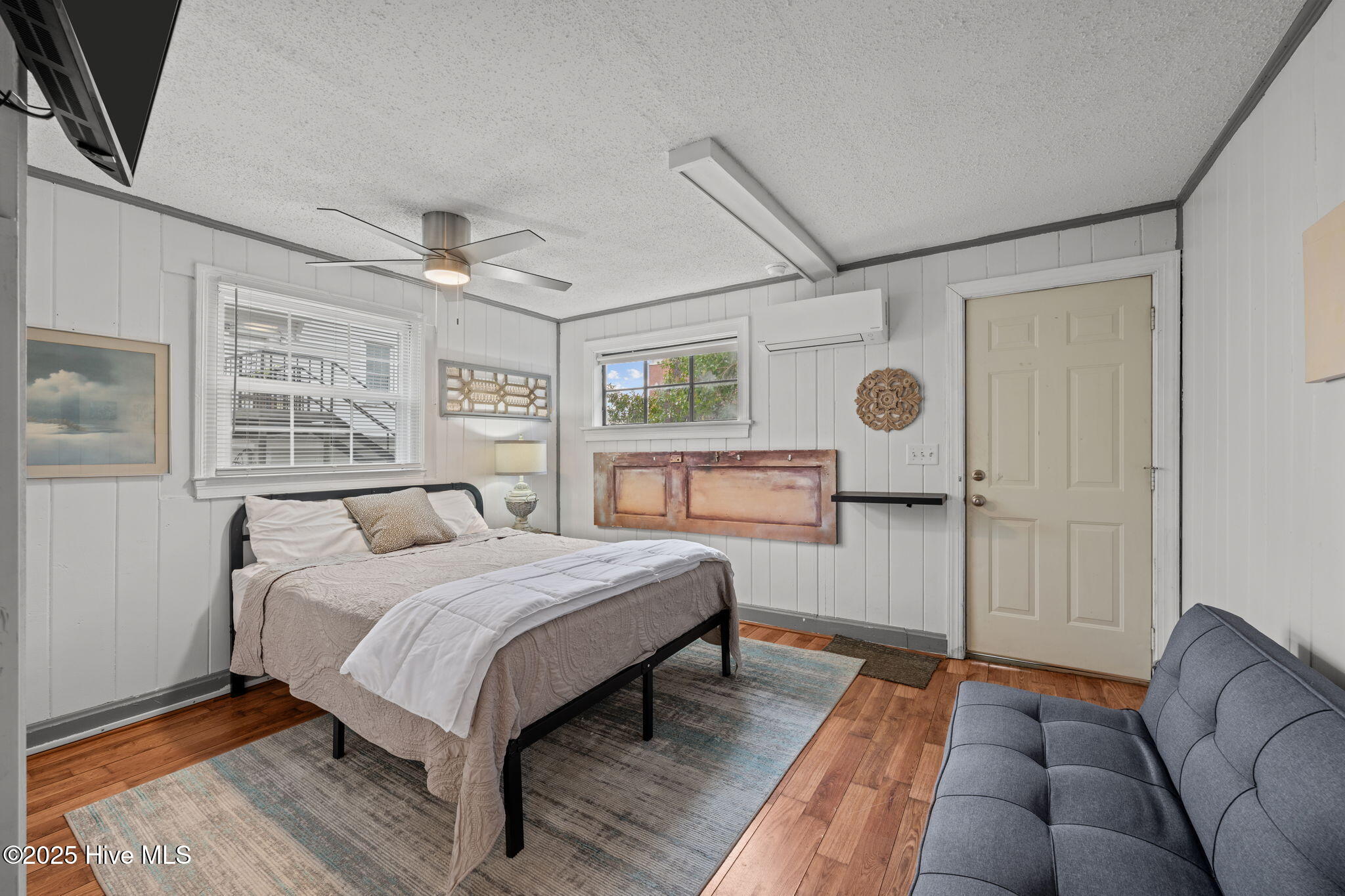 411 George Street, Unit 3 New Bern, NC 28560 - Photo 2 of 15 5-web-or-mls-DSC_3629