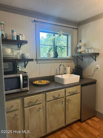 $1,250 | 411 George Street, Unit 3, New Bern, NC 28560