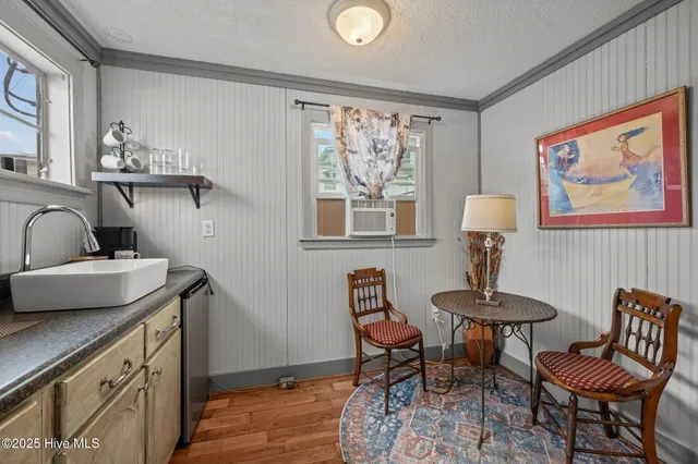 $1,250 | 411 George Street, Unit 3, New Bern, NC 28560