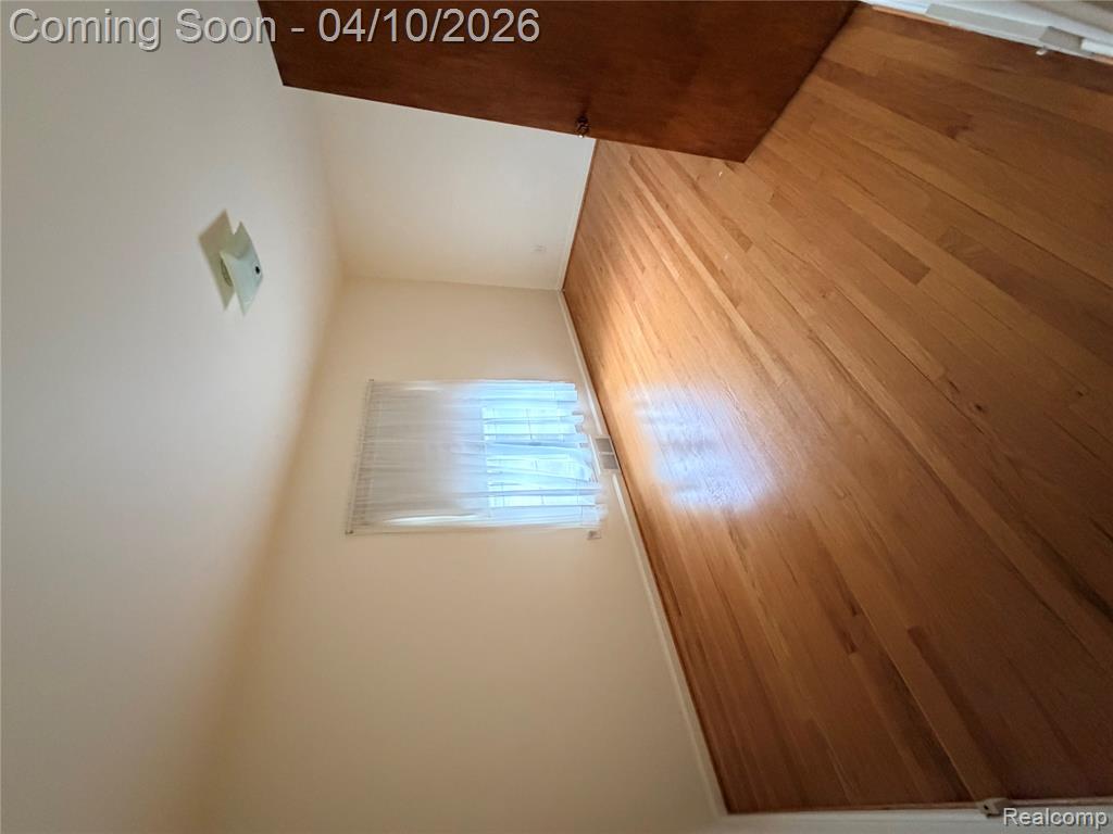 65 Hampton Road Grosse Pointe Shores, MI 48236 - Photo 11 of 21