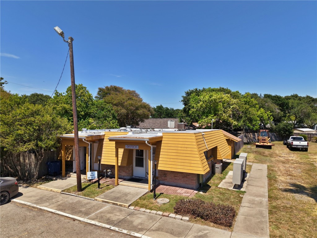 410 Lang Road Portland, TX 78374 - Photo 10 of 22 Gallery Image 10