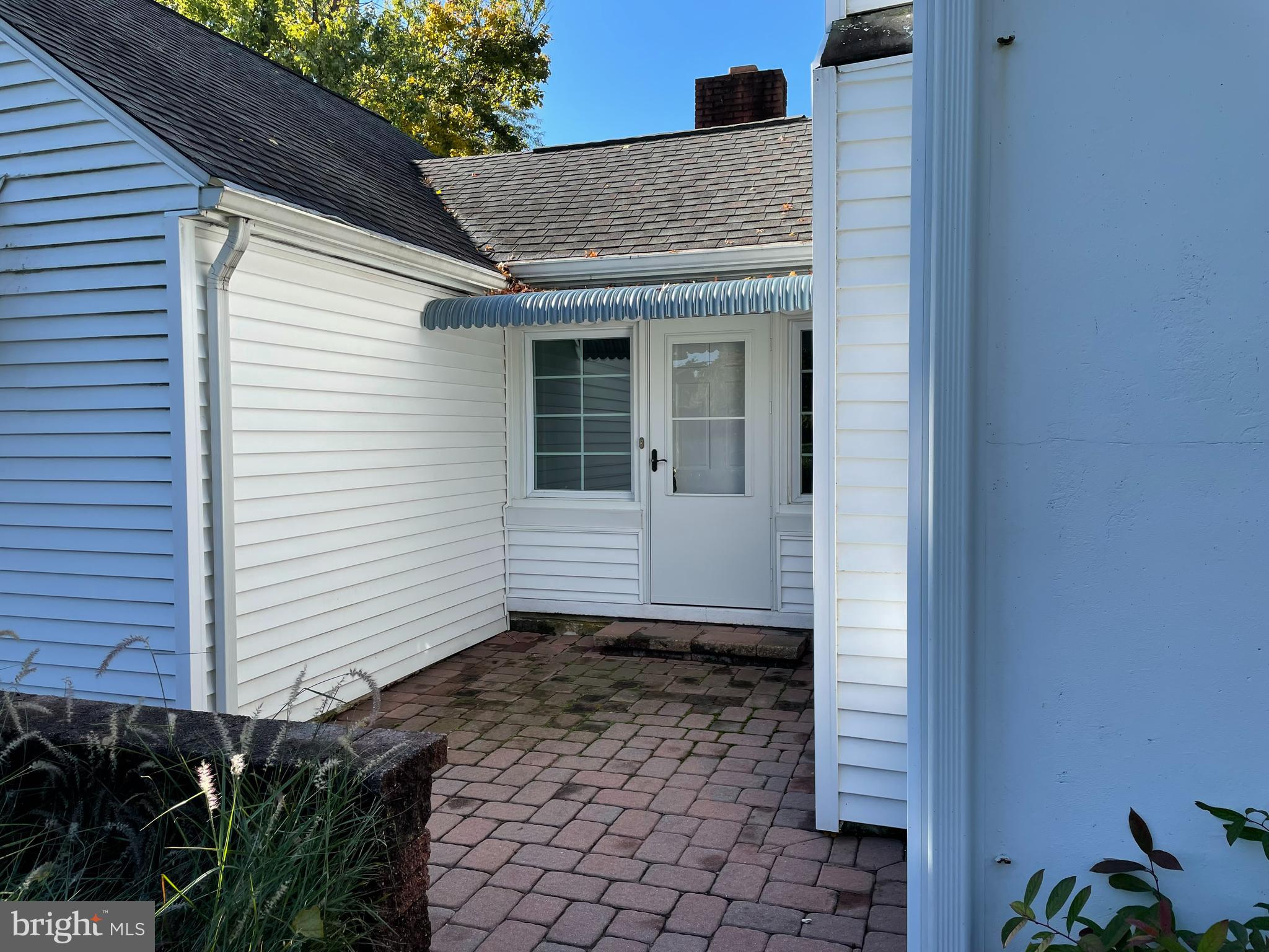 724 Godshall Road Telford, PA 18969 - Photo 4 of 22 Breezeway Entrance